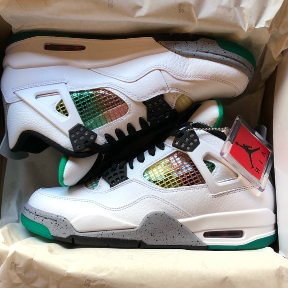 Nicki Living Freely - Picture 1 of 11